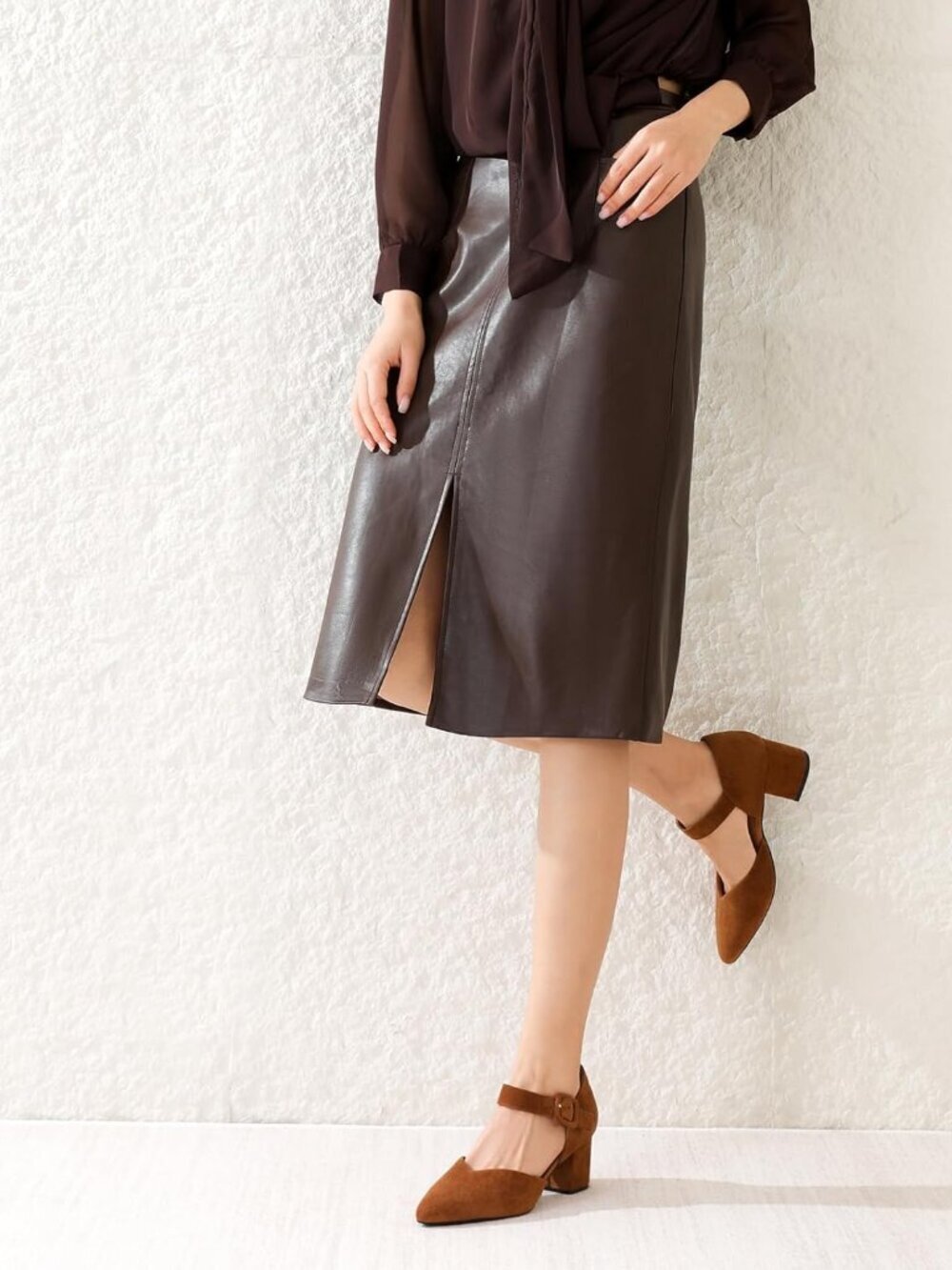Women's Brown Suede Kitten Pointed Closed Toe Ankle Strap Buckle Heels Shoes